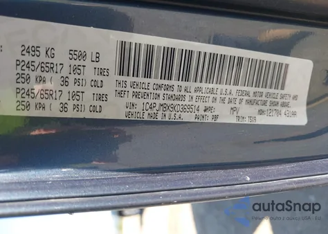 2019 Jeep Cherokee Trailhawk 4X4 from USA, damaged, VIN 1C4PJMBX9KD369514